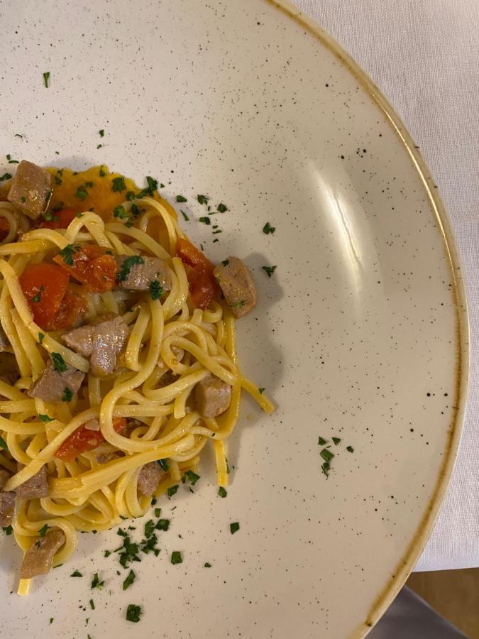维拉普特祖 Il Castello酒店 外观 照片