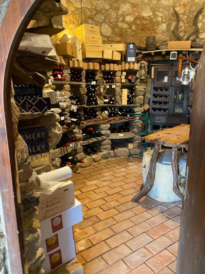 维拉普特祖 Il Castello酒店 外观 照片